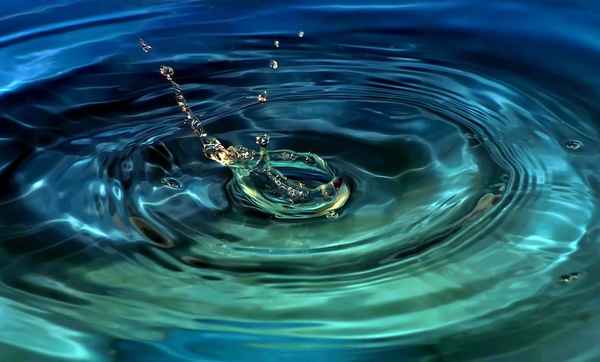 Farb-Wasser-Spiel
