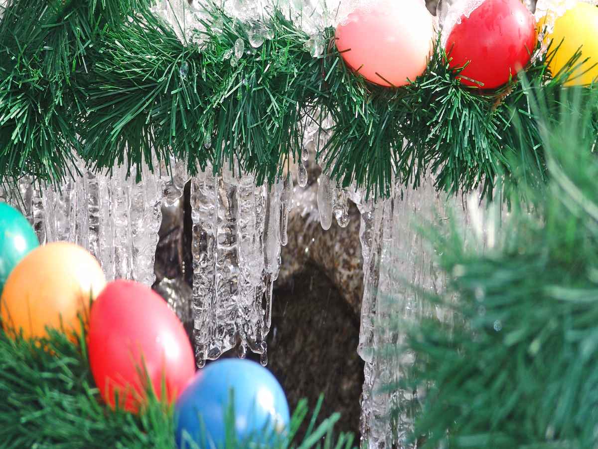 Detail eines Osterbrunnens