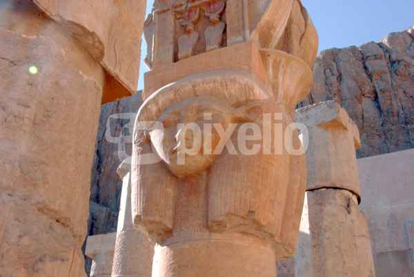 Die Hathor-Kapelle im Totentempel der Hatschepsut in Theben