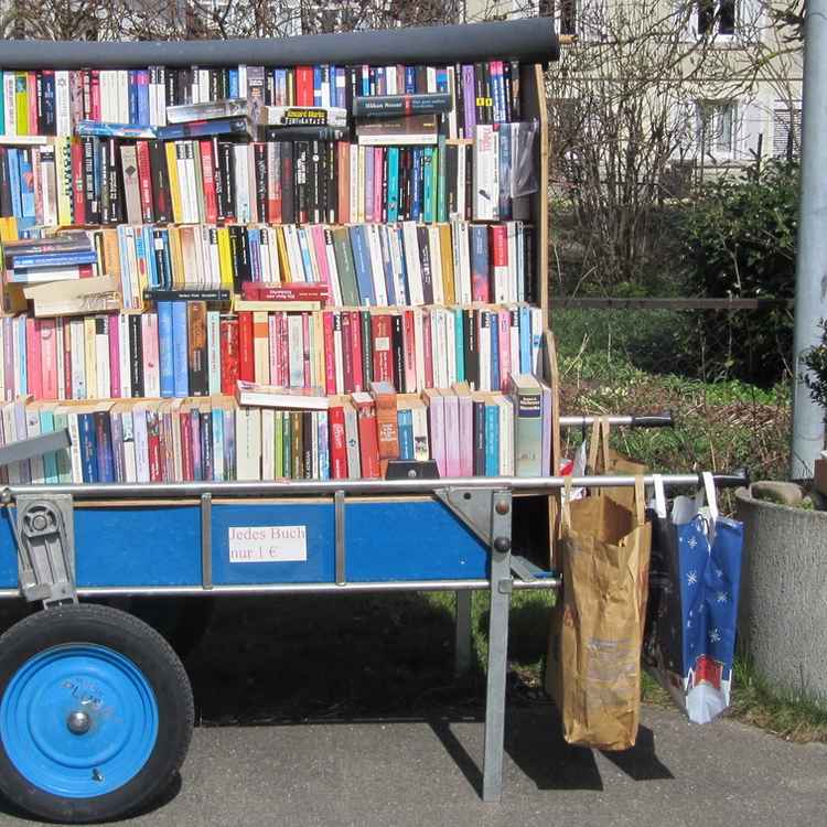 Bücherkarre