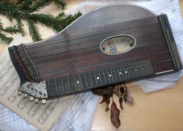 Alte Zither