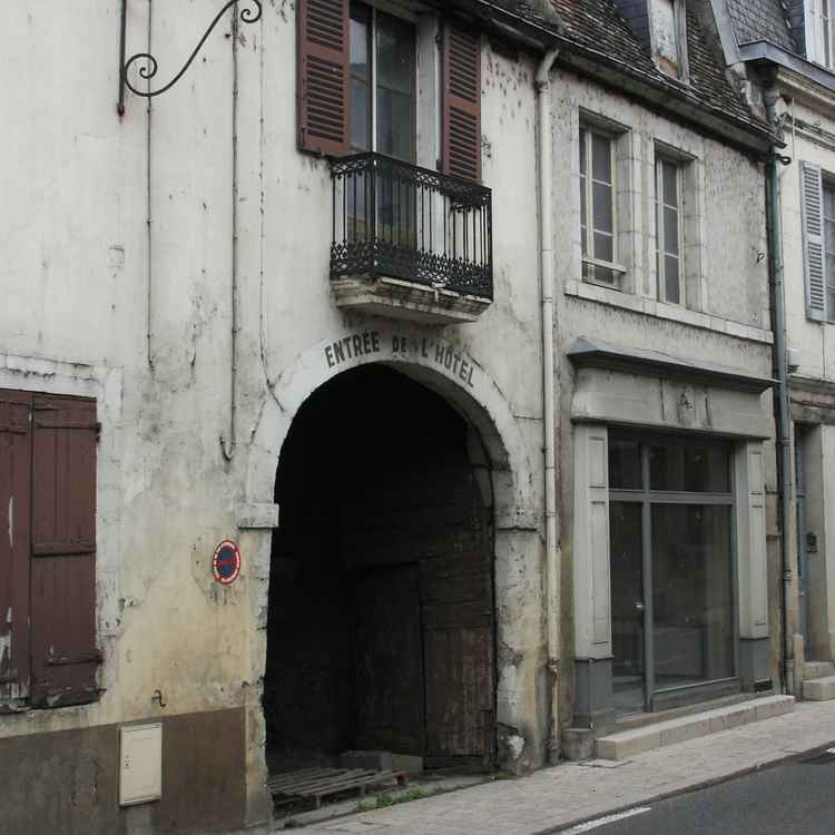 verfallenes Hotel