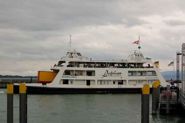 Autofähre »Romanshorn« im Hafen von Friedrichshafen