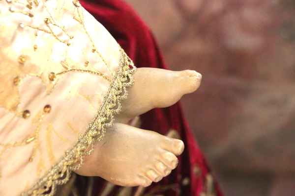 Zehen des Jesuskindes