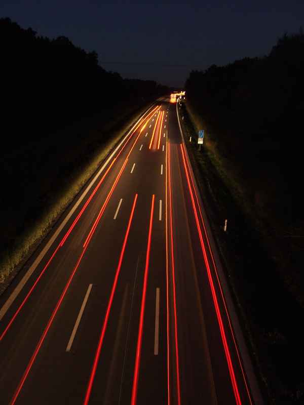 Autobahn bei Nacht Teil 2