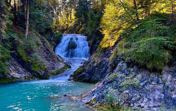 Wasserfall am Obernachkanal, bei Wallgau