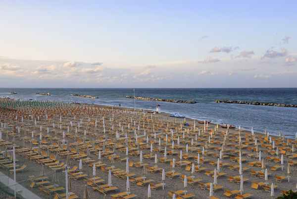 Abendstimmung am Strand von Rimini.