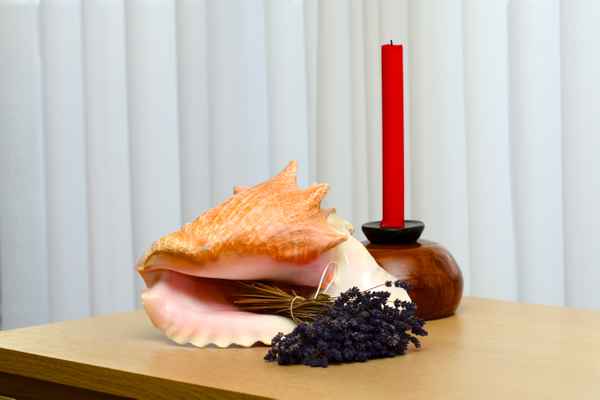 An der Ecke des Tisches