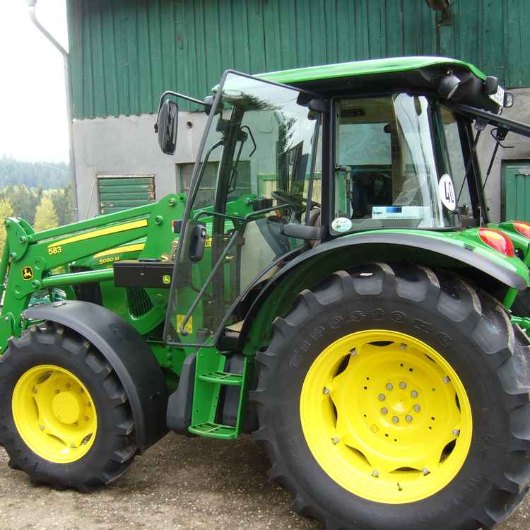 John Deere 5080M
