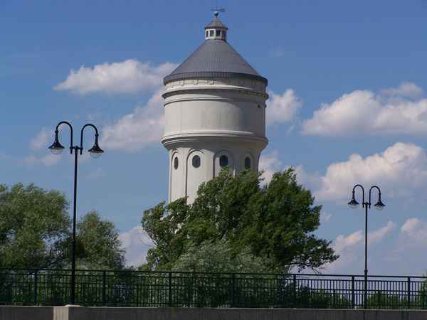 Brücke vor Wasserturm 2