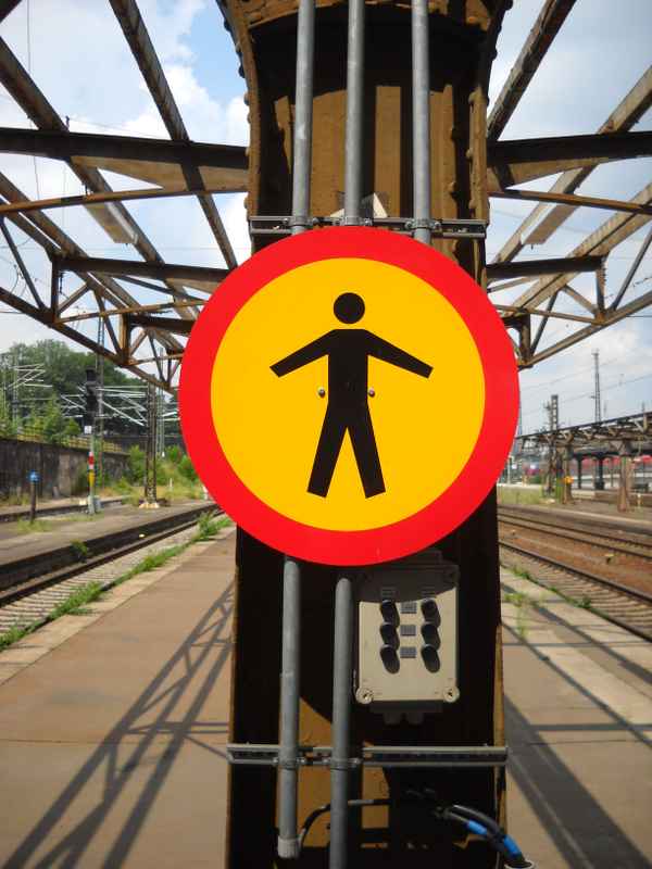 Dresden Hbf - Kein Durchgang