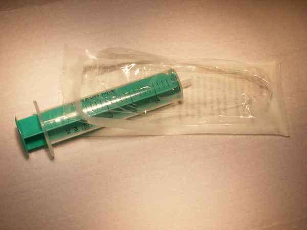 Spritze mit Verpackung