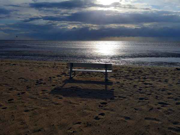Es wird Abend am Strand