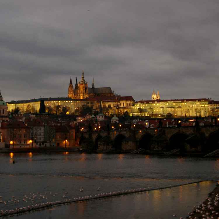 Moldau, Karlsbrücke, Hradschin