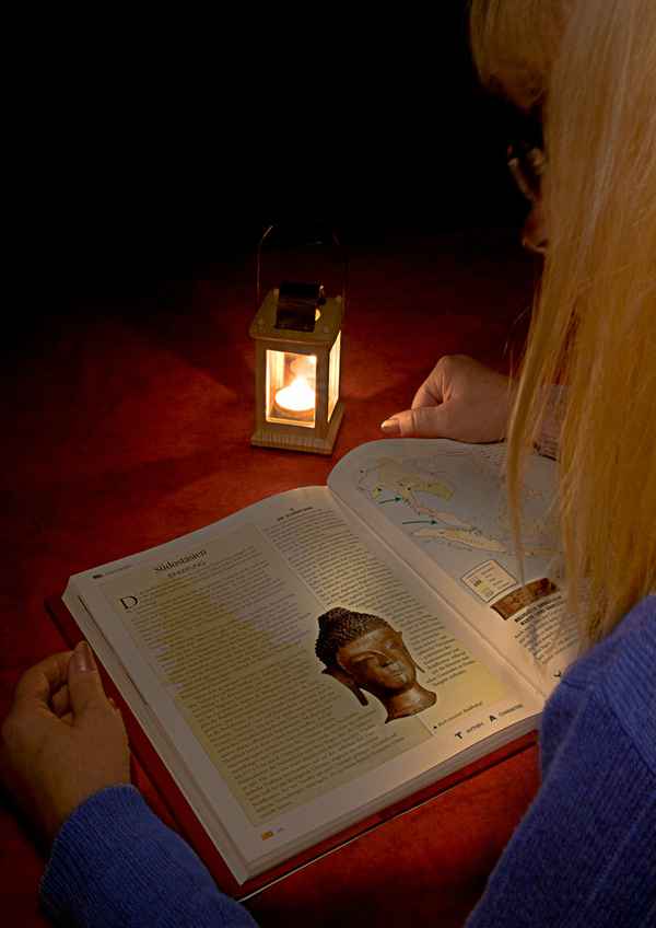 beim schein einer laterne