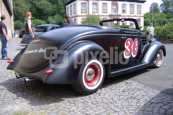 HOT ROD 12