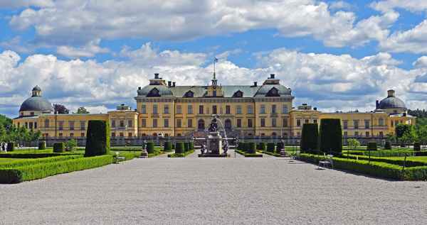 Schloss Drottningholm - Gartenseite