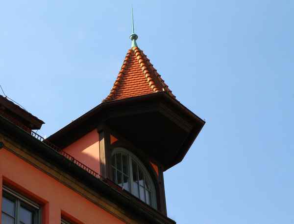 ein vorwitziges Dacherl