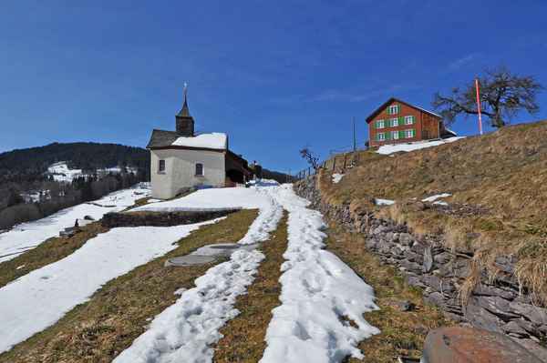 Via Alpina 1.02 ist noch nicht schneefrei