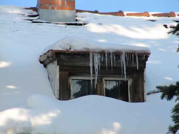 Fenster mit Winterrahmen