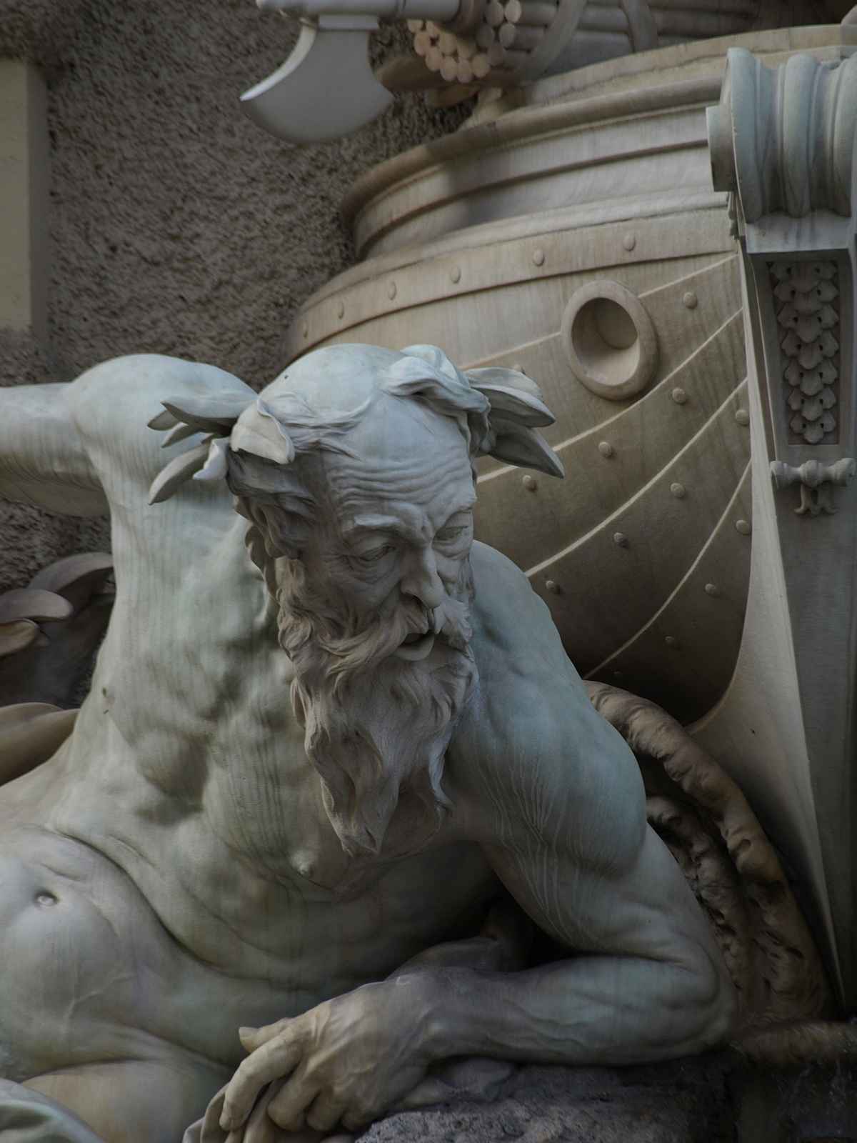 Seefahrer (Detail an der Wiener Hofburg)