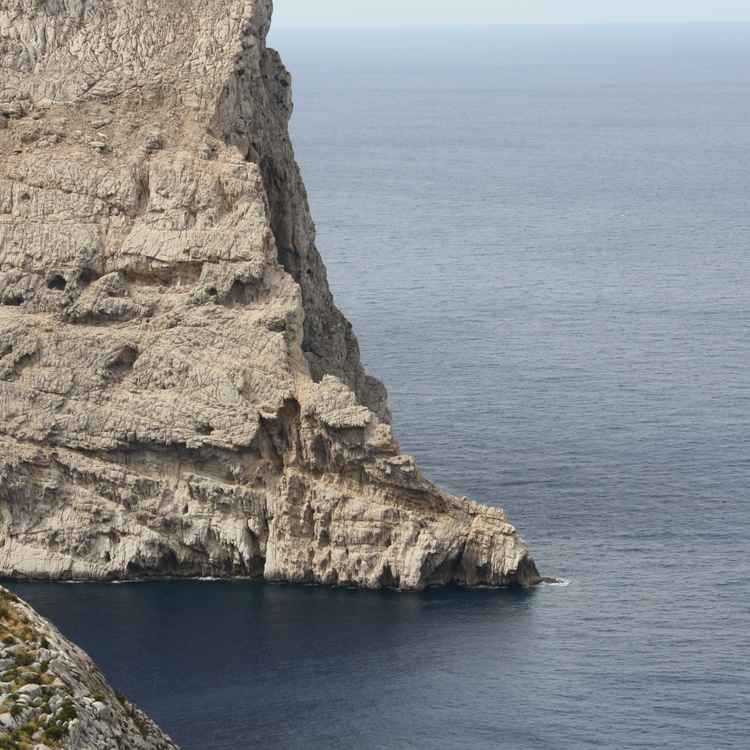 Berg im Meer