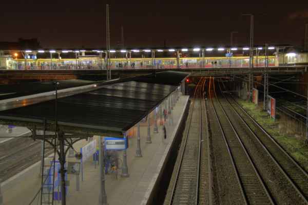 Berlin Ostkreuz S-Bahnhof (HDR)