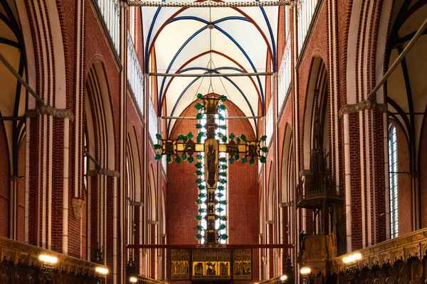 Im Doberaner Münster