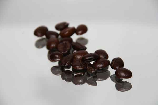 Espressobohnen auf Spiegel => lecker und macht wach