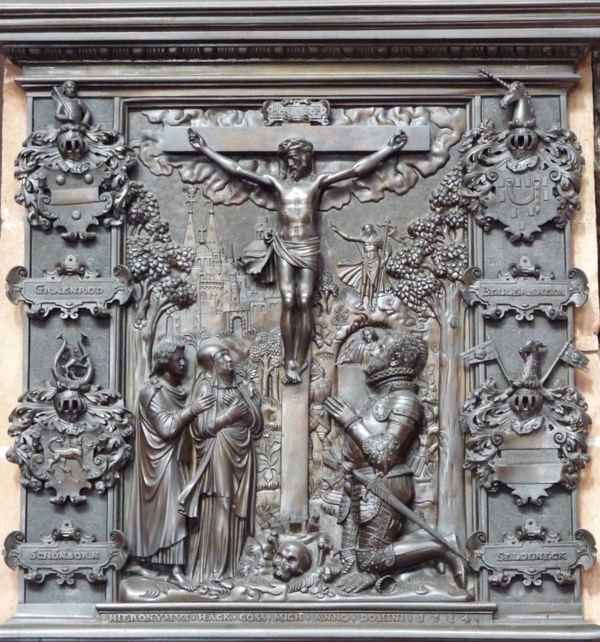 Kreuzigungs-Relief