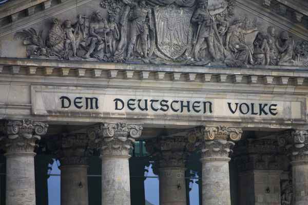 Dem deutschen Volke