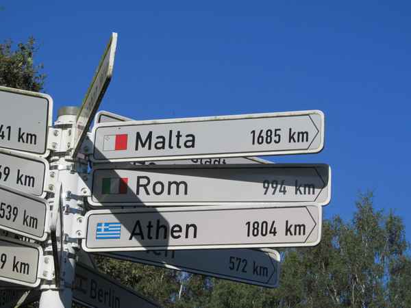 Malta 1685 km