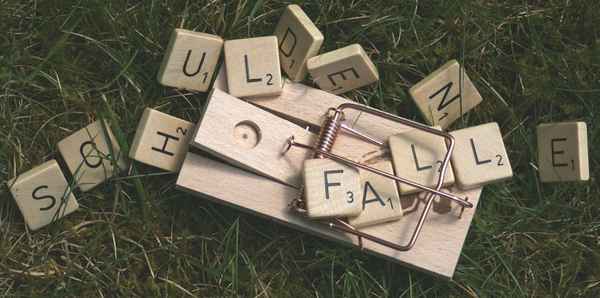 in der Schuldenfalle