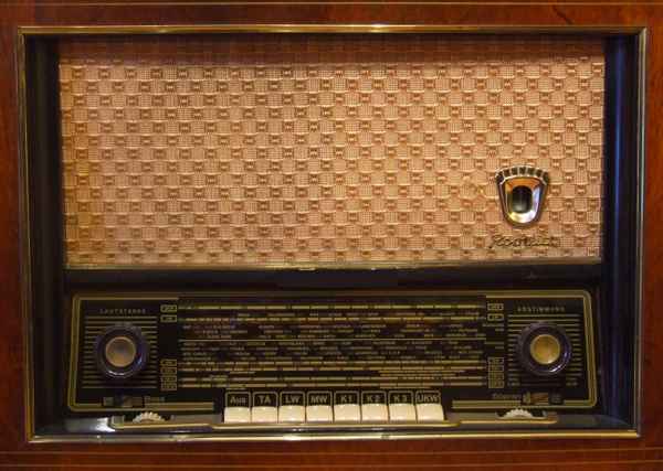 Omas gutes, altes Radio