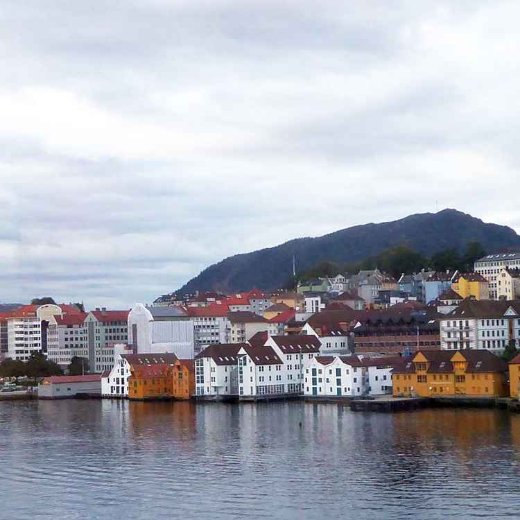 Blick auf Bergen