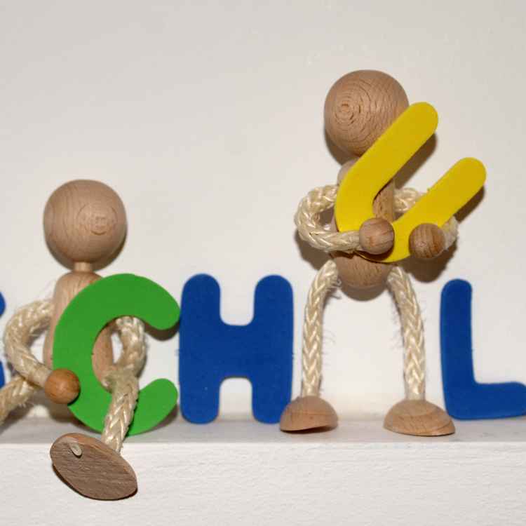 Holzmännchen Schule