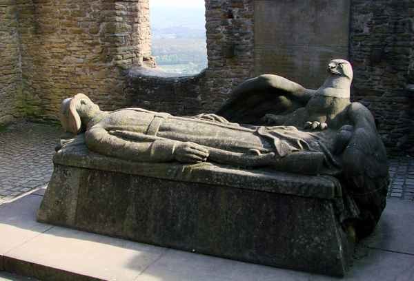 Ruine Hohensyburg zu Dortmund, Gefallendenkmal