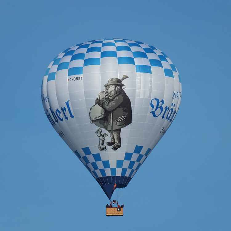Heissluftballon Tegernseer Bräustüberl Buzi