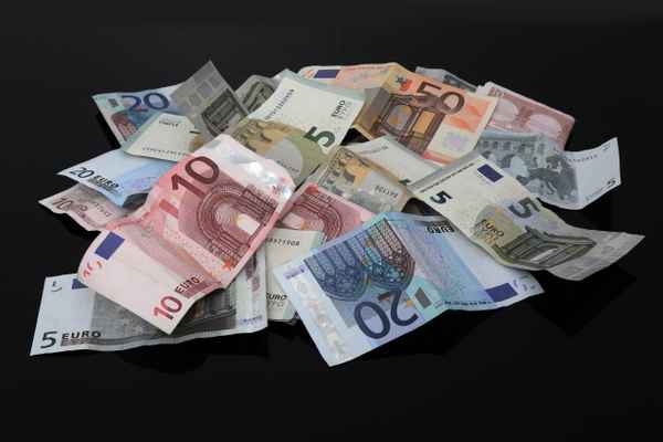 Geldhaufen (schwarz)