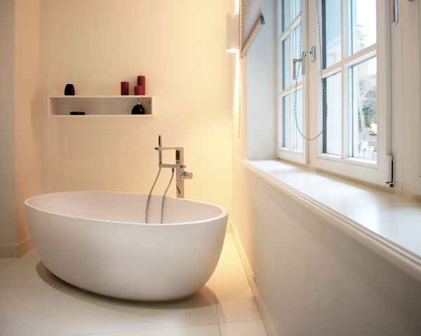 Modernes Badezimmer