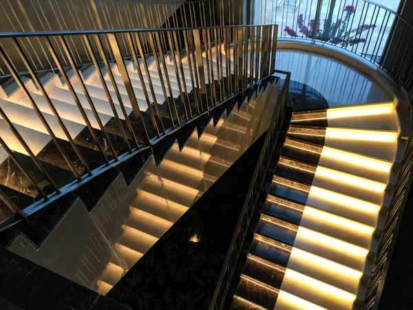 Treppe - perfekt in Form und Funktion 2