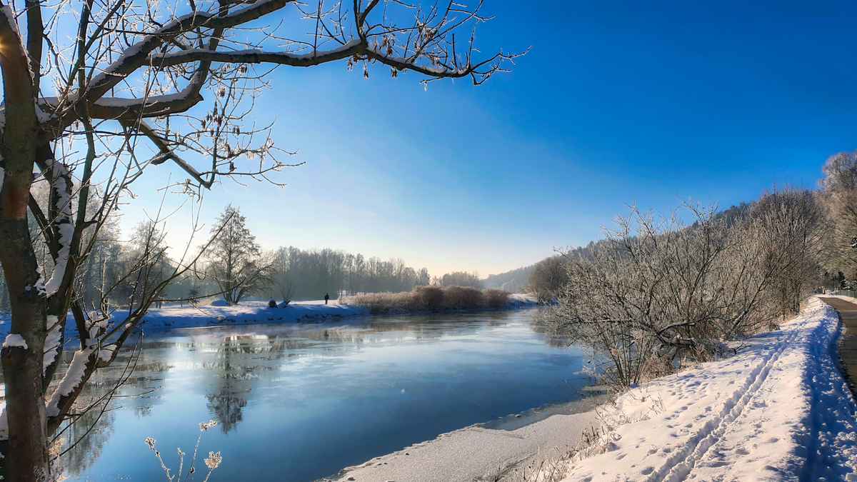 Winterlandschaft an der Mulde bei Rochlitz