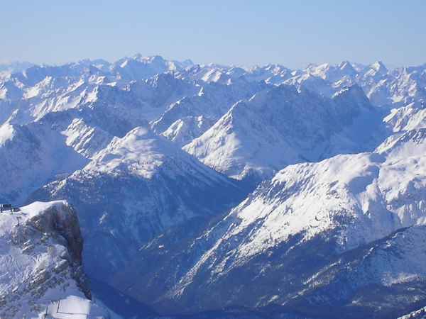 Berge mit Puderzucker bestreut.........