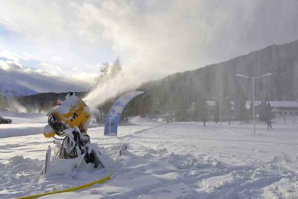 Schneekanone in Aktion