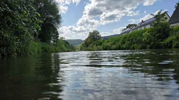 Abkühlung im Fluß