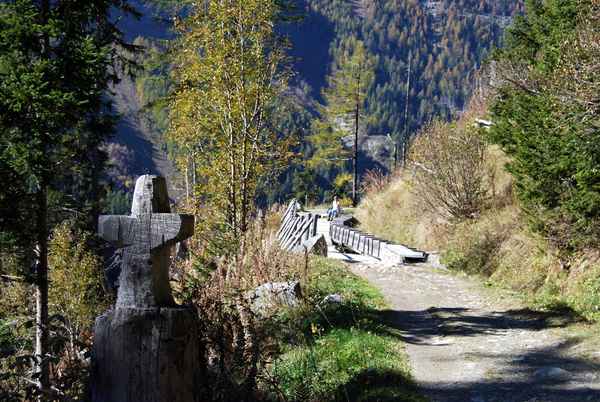 Bisse du Trient: Holzkunst entlang der Suonen