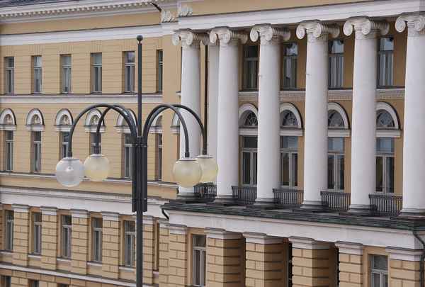 Fassade der Universität Helsinki