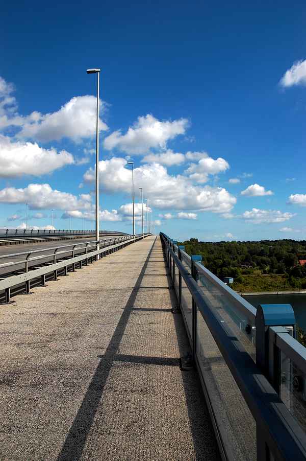Hochbrücke (Nordostseekanal)