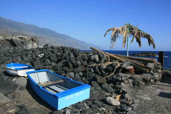 Boot am Strand