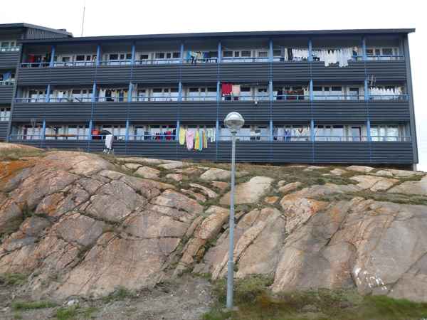 Ein großes Wohnhaus  in Ilulissat  ( Grönland )